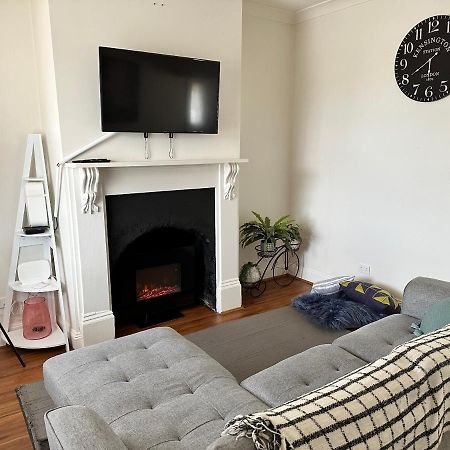 Cornelias Cottage Mount Gambier Central Extérieur photo